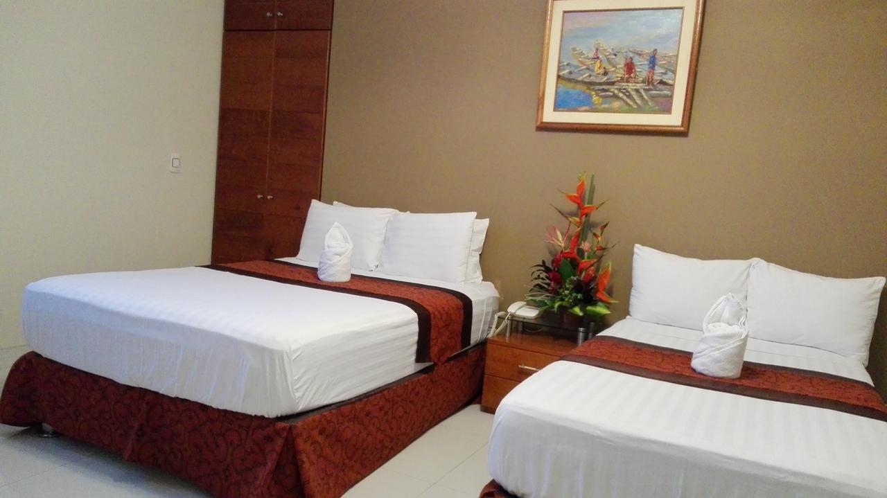 Bora Hotel Iquitos Ngoại thất bức ảnh